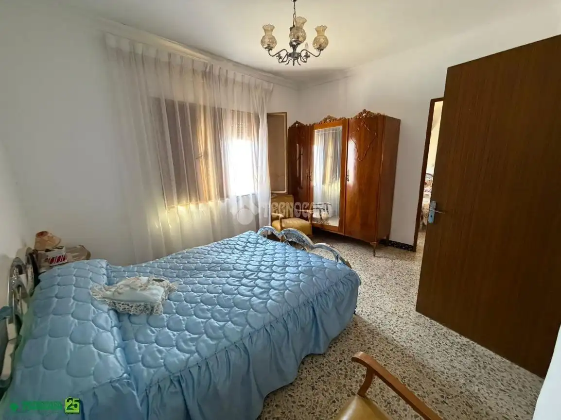 Casa aparellada en venda a Granátula de Calatrava, imagen 11