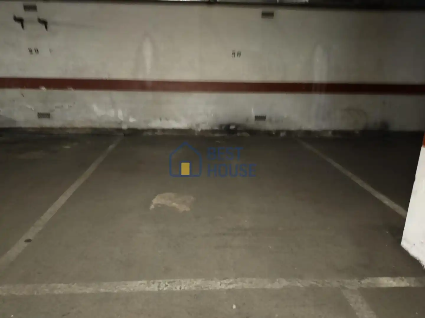 Parking de Apartamento de alquiler en San Andrés del Rabanedo con Calefacción y Amueblado