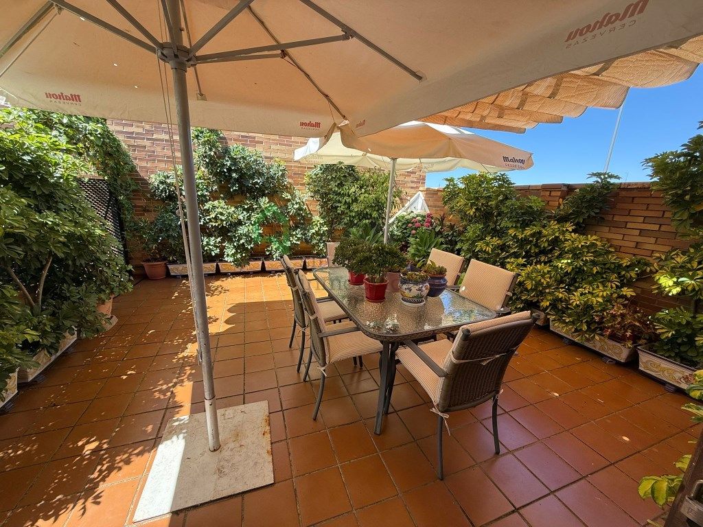 Terrassa de Casa adosada en venda en Badajoz Capital amb Aire condicionat, Calefacció i Piscina comunitària