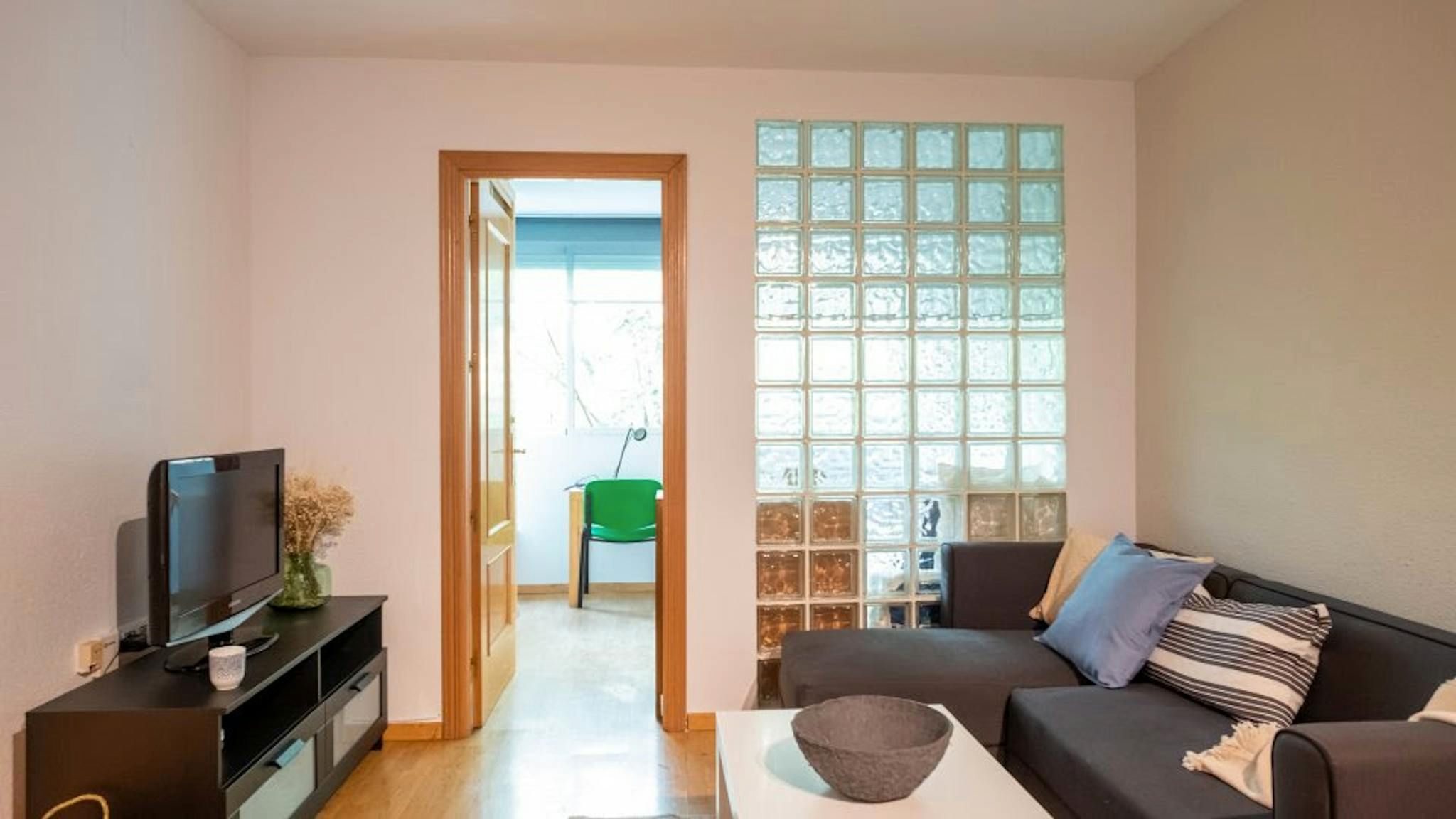 Sala de estar de Piso de alquiler en  Madrid Capital con Calefacción, Amueblado y Lavadora