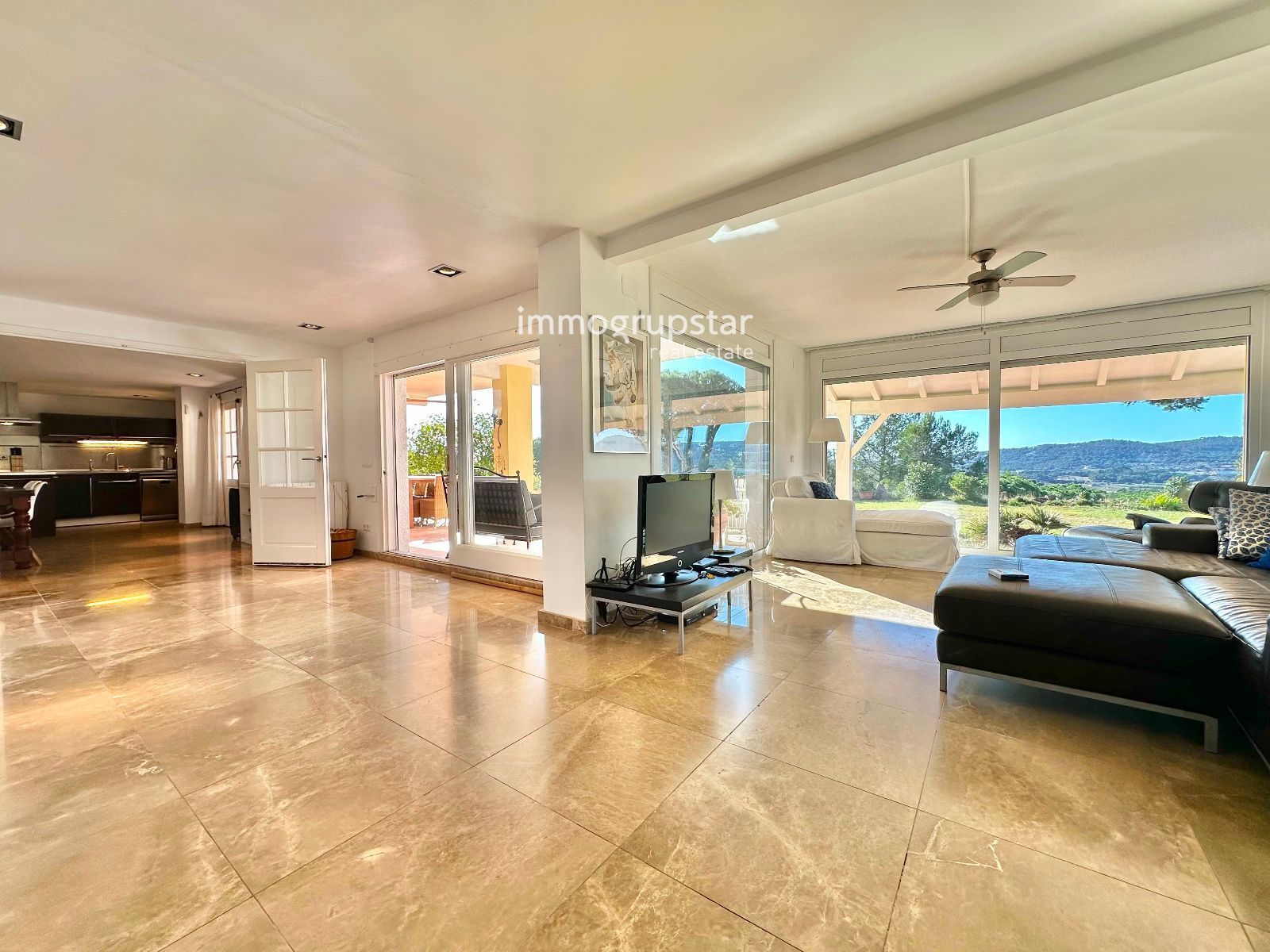 Sala d'estar de Casa o xalet en venda en Calonge i Sant Antoni amb Aire condicionat, Terrassa i Traster