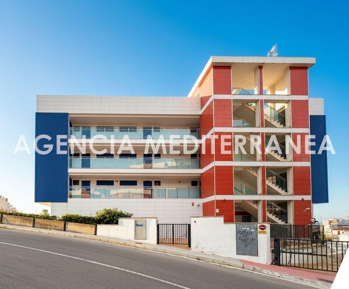 Vista exterior de Pis en venda en Cullera amb Calefacció, Jardí privat i Terrassa