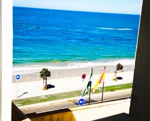 Exterior view of Flat to rent in  Cádiz Capital  with Parquet flooring, Storage room and Furnished