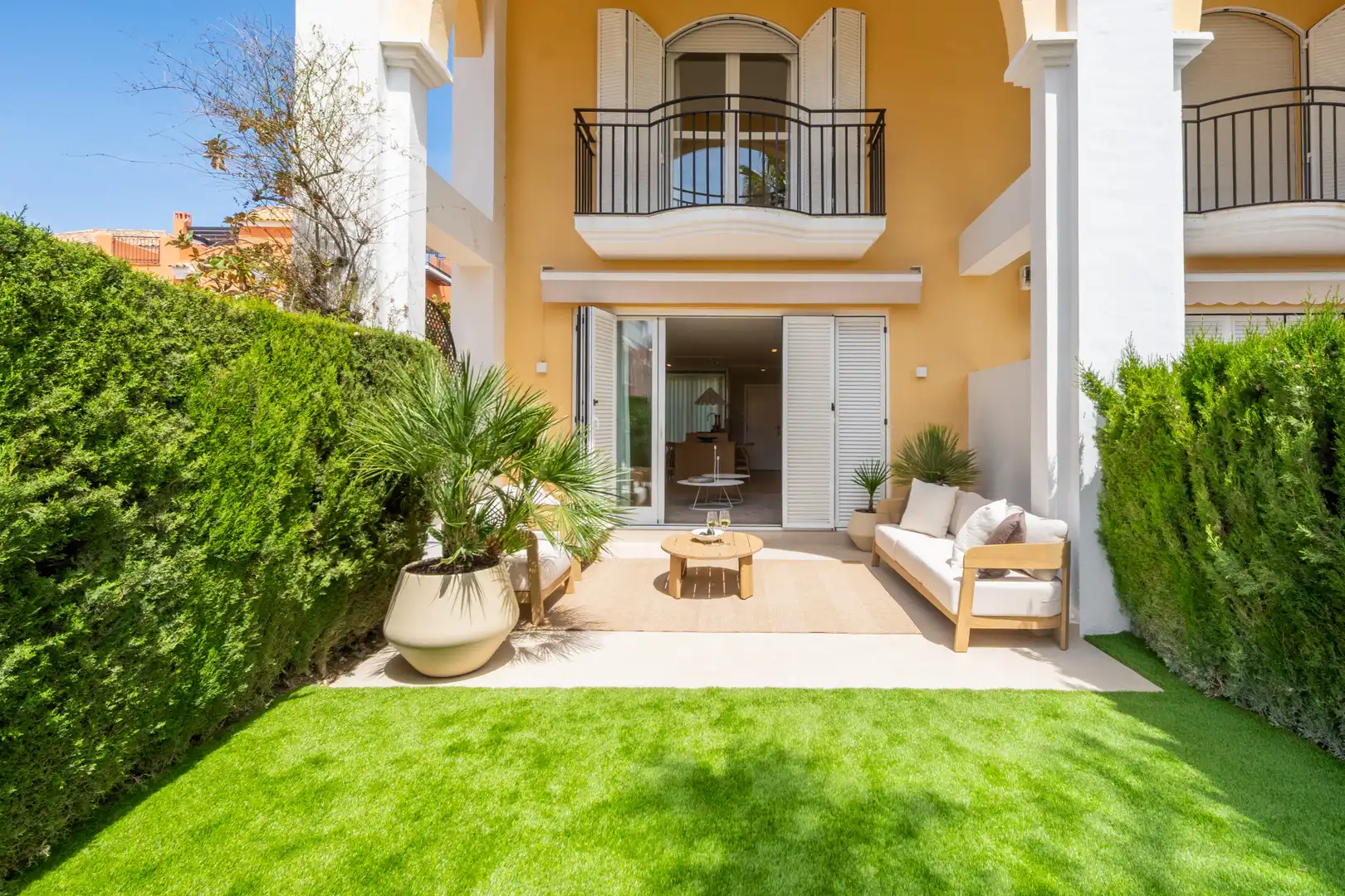Terrace of Detached homes for sale in Marbella  with Air Conditioner, Heating and Private garden