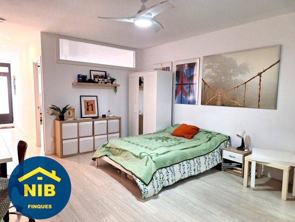Habitación de Estudio en venta en  Barcelona Capital con Parquet