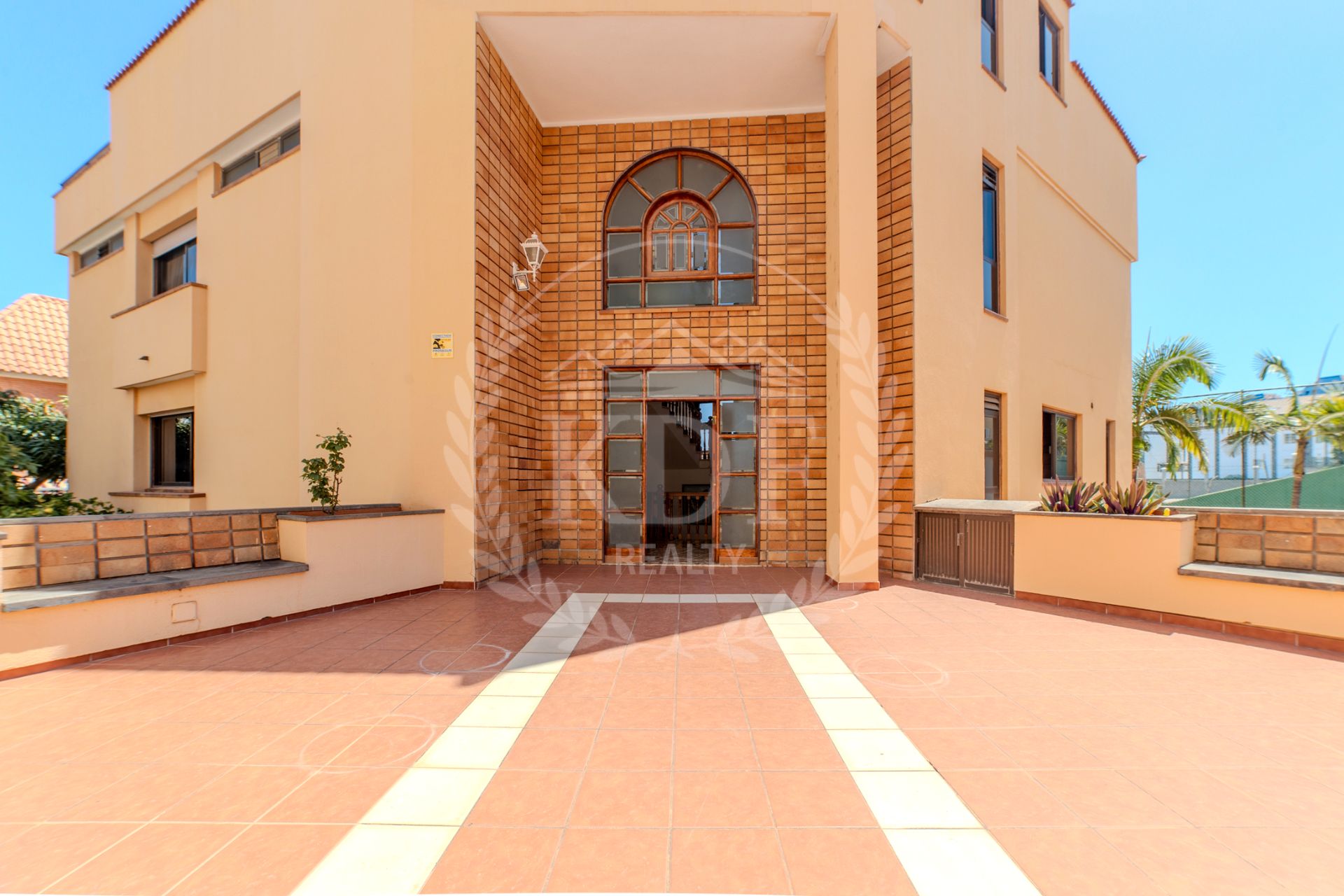 Houses for sale in  Santa Cruz de Tenerife Capital  with Air Conditioner, Heating and Private garden