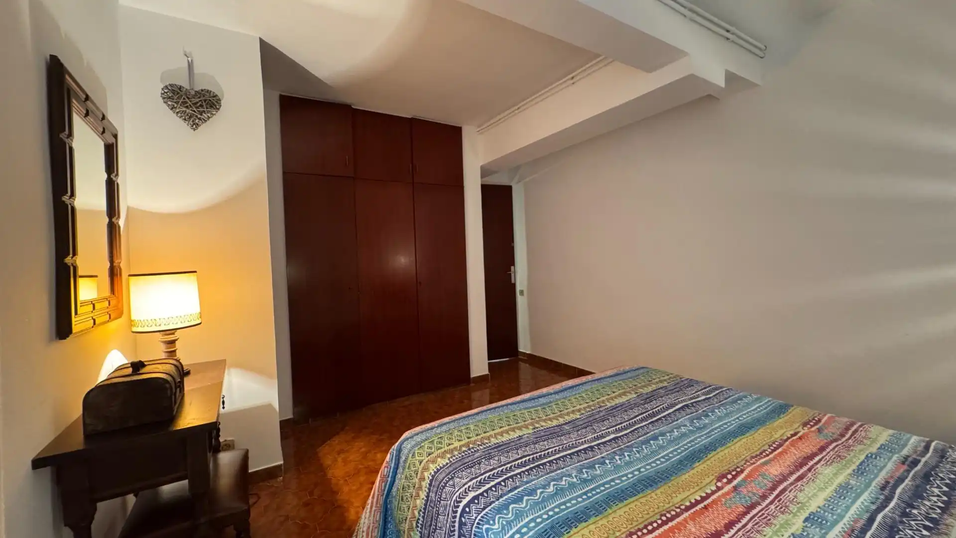 Schlafzimmer von Wohnungen zum Verkauf in Castell d'Aro, Platja d'Aro i s'Agaró mit Klimaanlage, Terrasse und Möbliert