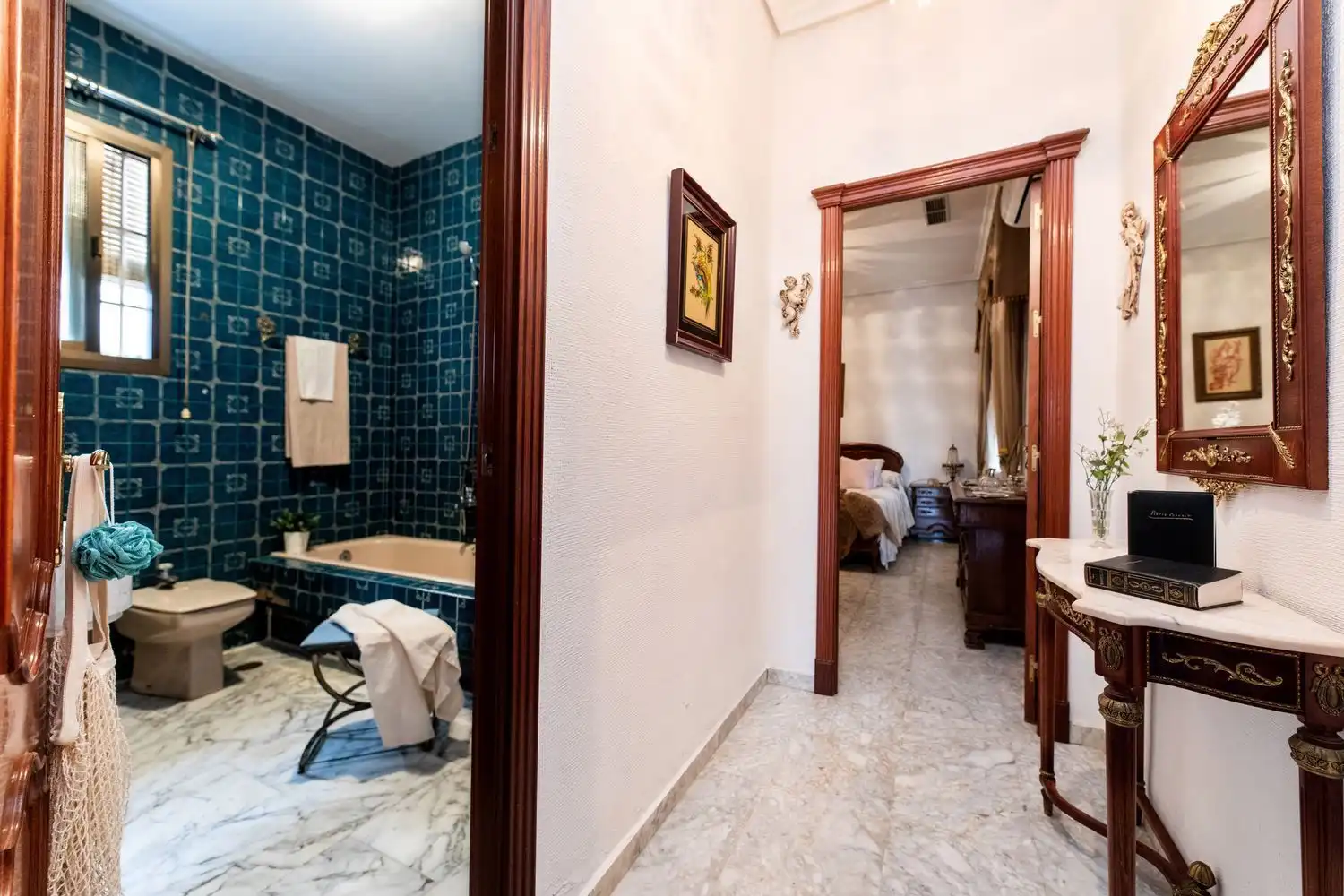 Bathroom of Houses for sale in Córdoba  with Air Conditioner, Private garden and Terrace