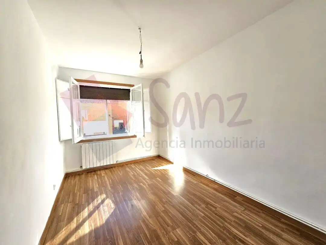Apartment for sale in Calle la Campa, imagen 3