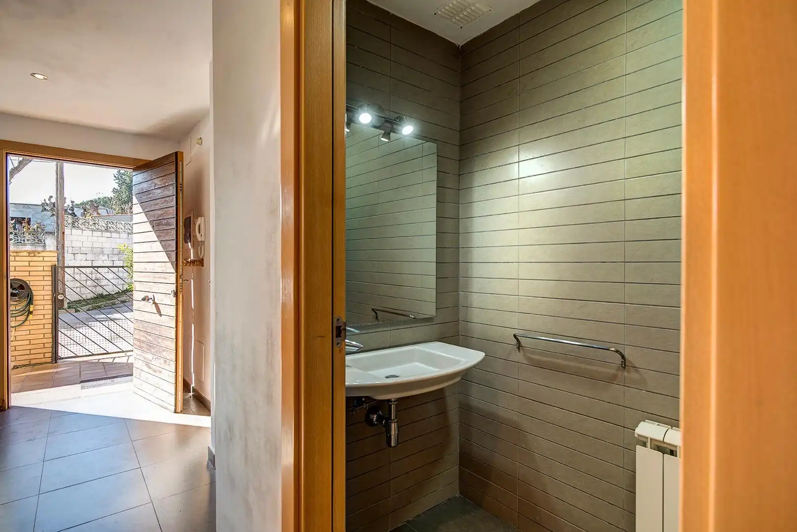 Baño de Casa o chalet en venta en La Pobla de Claramunt con Aire acondicionado, Calefacción y Jardín privado
