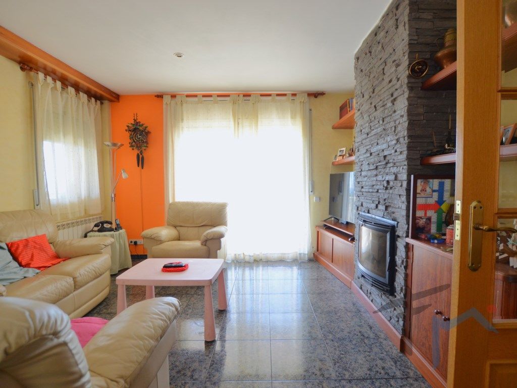 Living room of House or chalet for sale in Masquefa