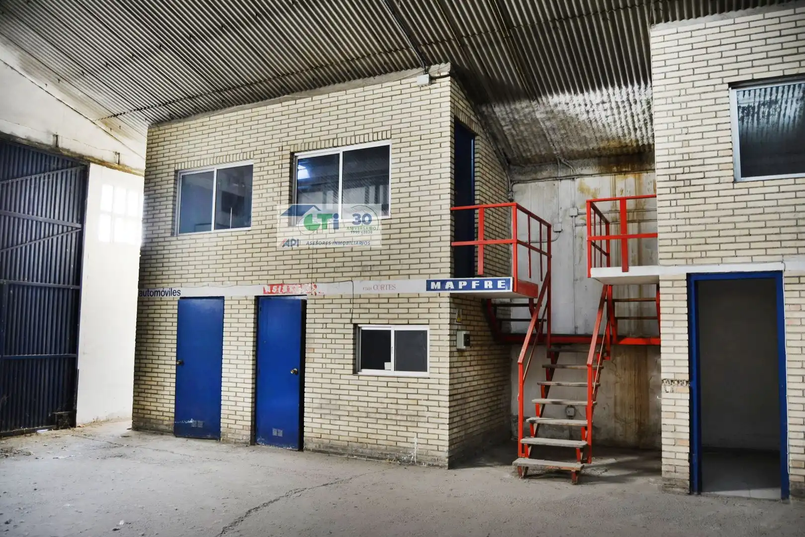 Exterior view of Industrial buildings for sale in Zaragoza