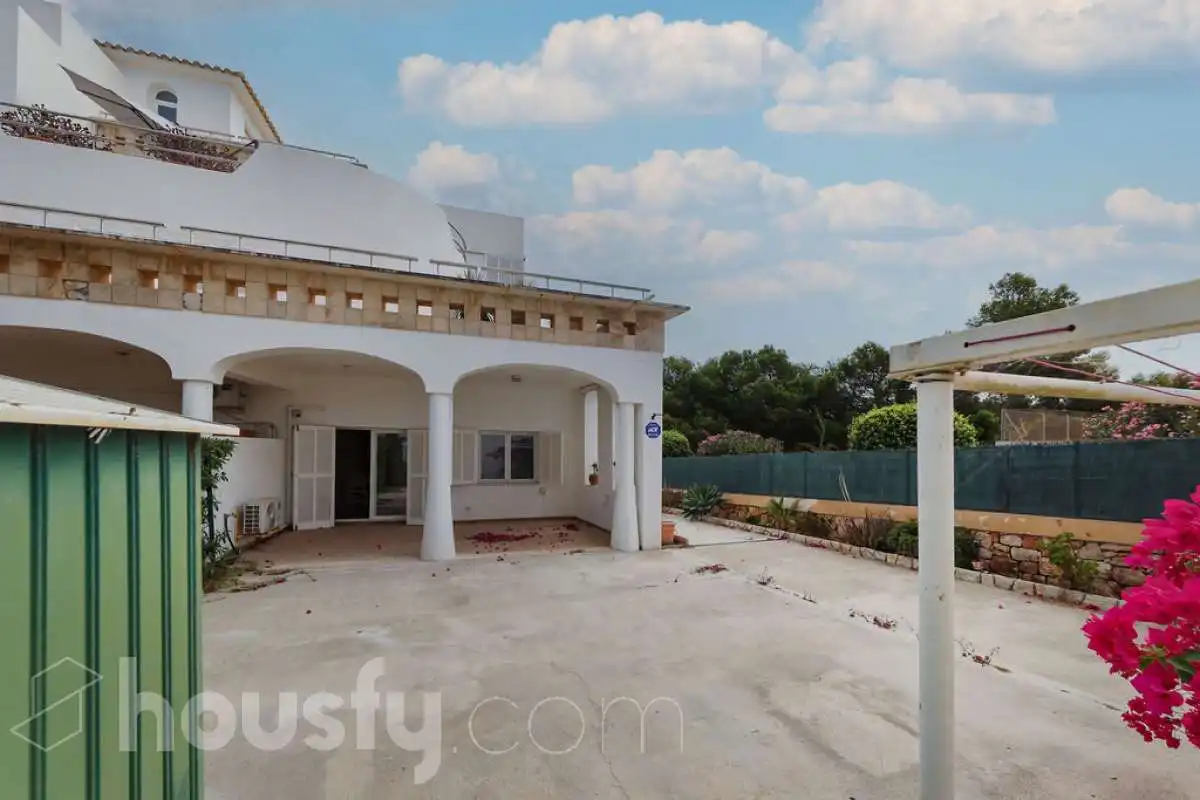 Ground floor for sale in Santanyí  with Private garden, Terrace and Community pool