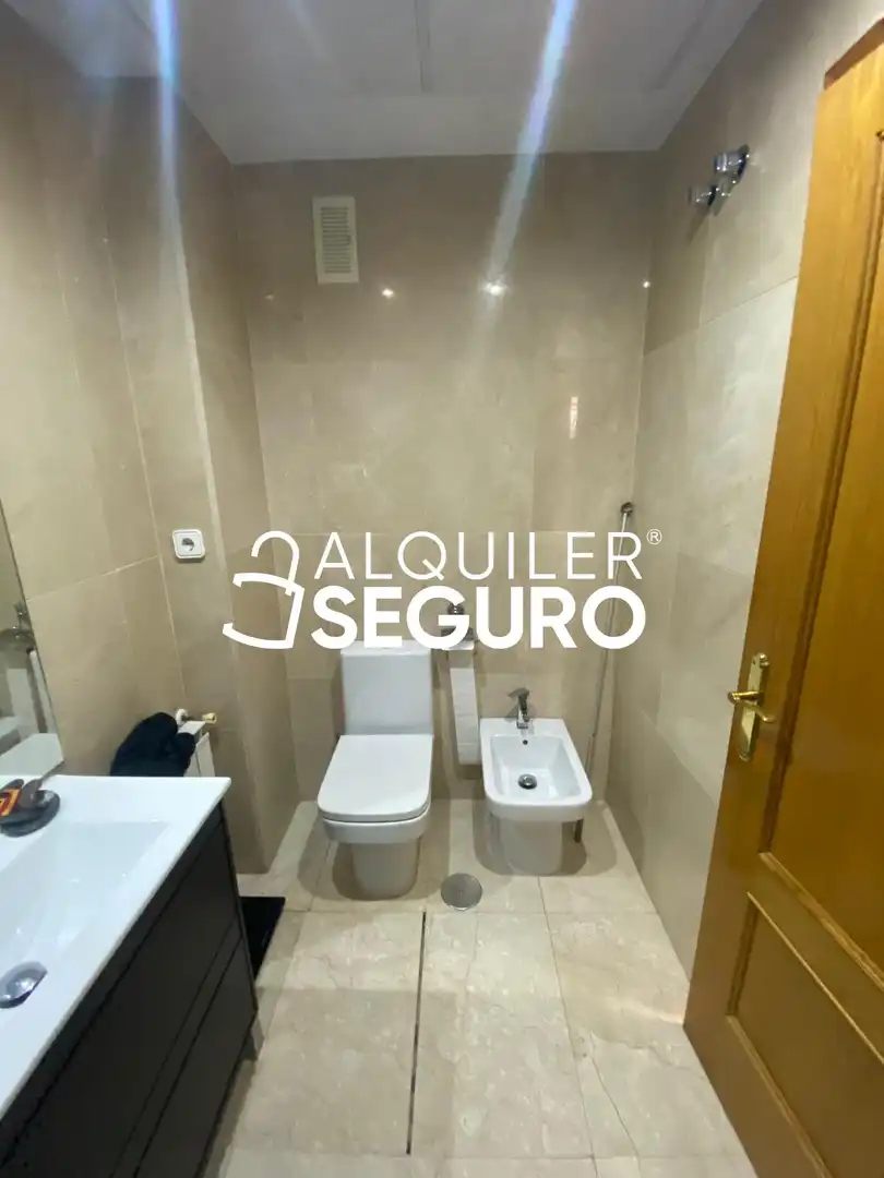 Baño de Casa o chalet de alquiler en Guadalajara con Aire acondicionado, Calefacción y Terraza
