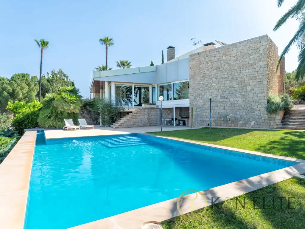 Swimming pool of Houses for sale in Petrer  with Private garden and Swimming Pool