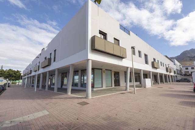 Local comercial en Alquiler en Montaña Clara en Fañabé - Ifonche y Benítez