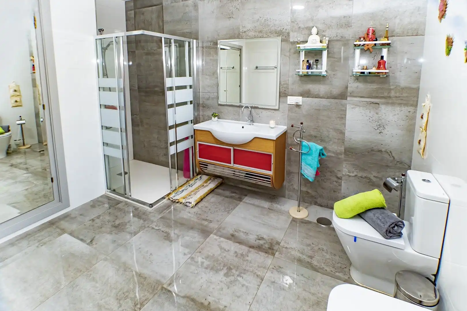 Baño de Casa o chalet en venta en Roquetas de Mar con Aire acondicionado, Calefacción y Jardín privado