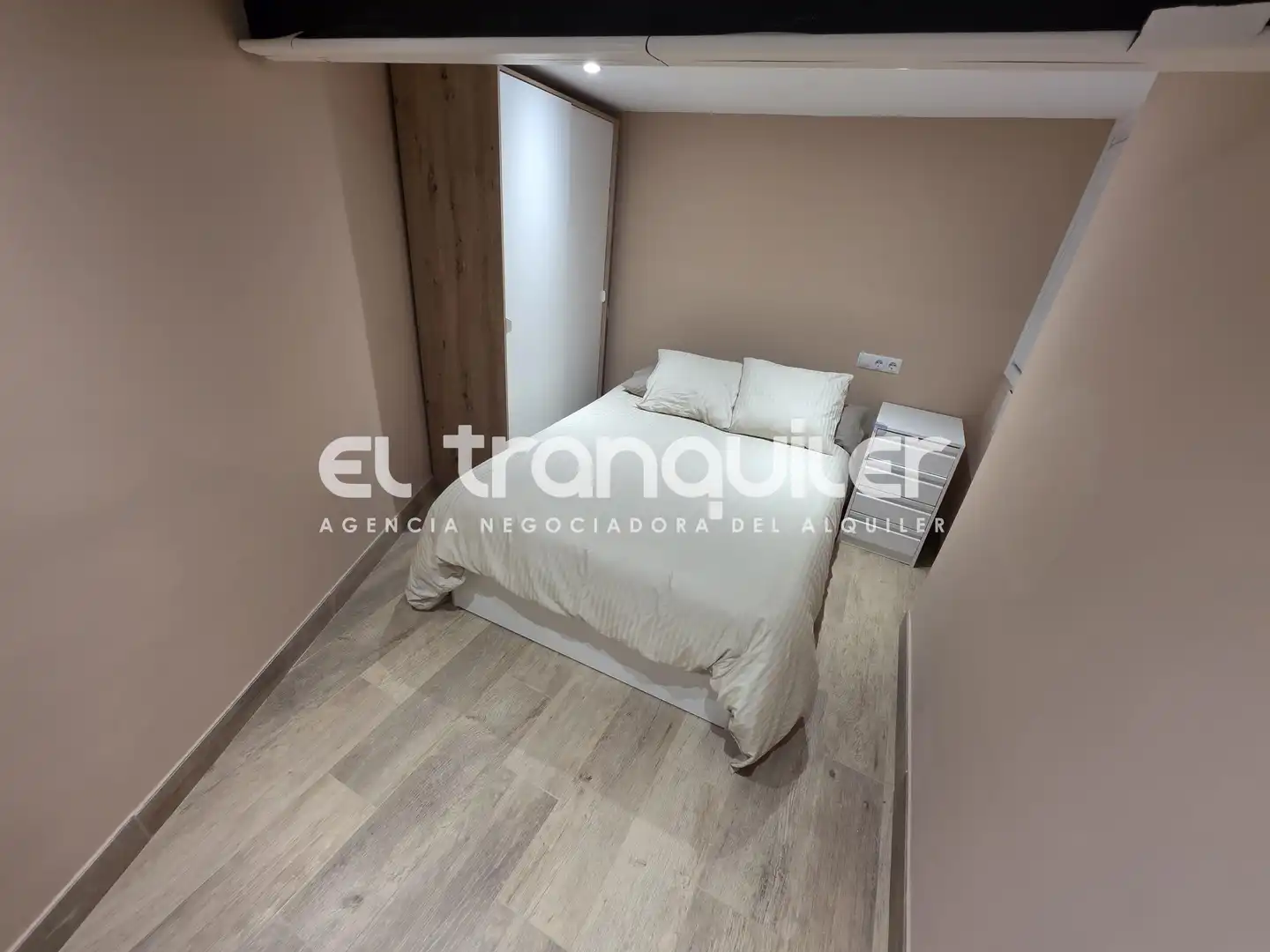 Bedroom of Duplexes for rent in Madrid  with Furnished and Washing machine