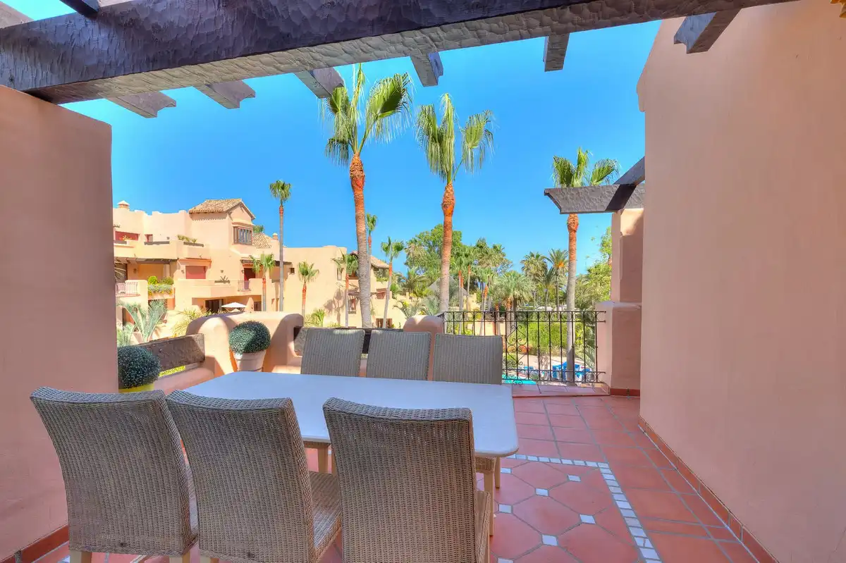 Terrasse von Maisonette zum Verkauf in Marbella mit Klimaanlage, Terrasse und Gemeinschaftspool