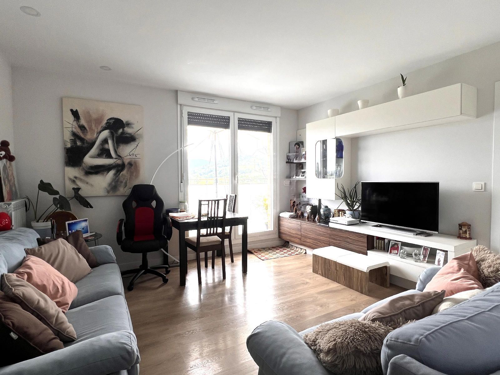 Sala de estar de Ático en venta en Lasarte-Oria con Calefacción y Terraza