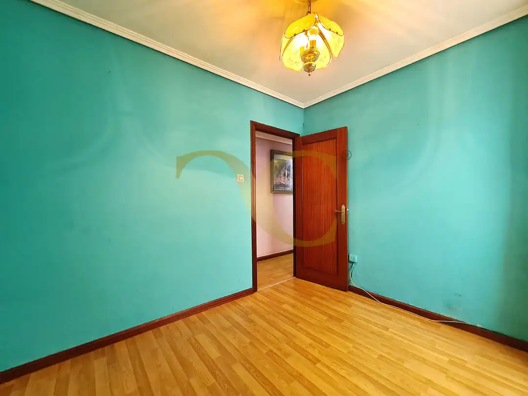 Flat for sale in Calle Orellana, La Calzada