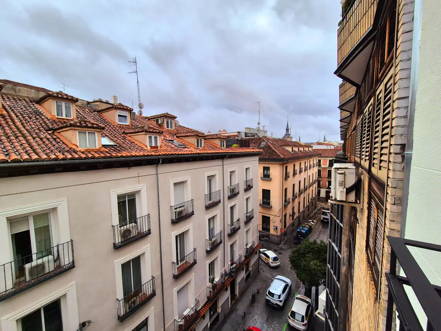 Exterior view of Flat for sale in Madrid  with Air Conditioner, Heating and Microwave
