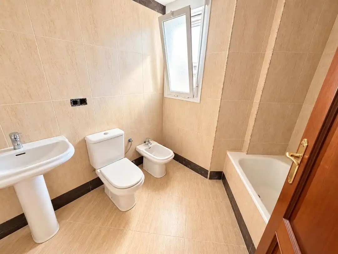 Bathroom of Flat for sale in Periana, Málaga
