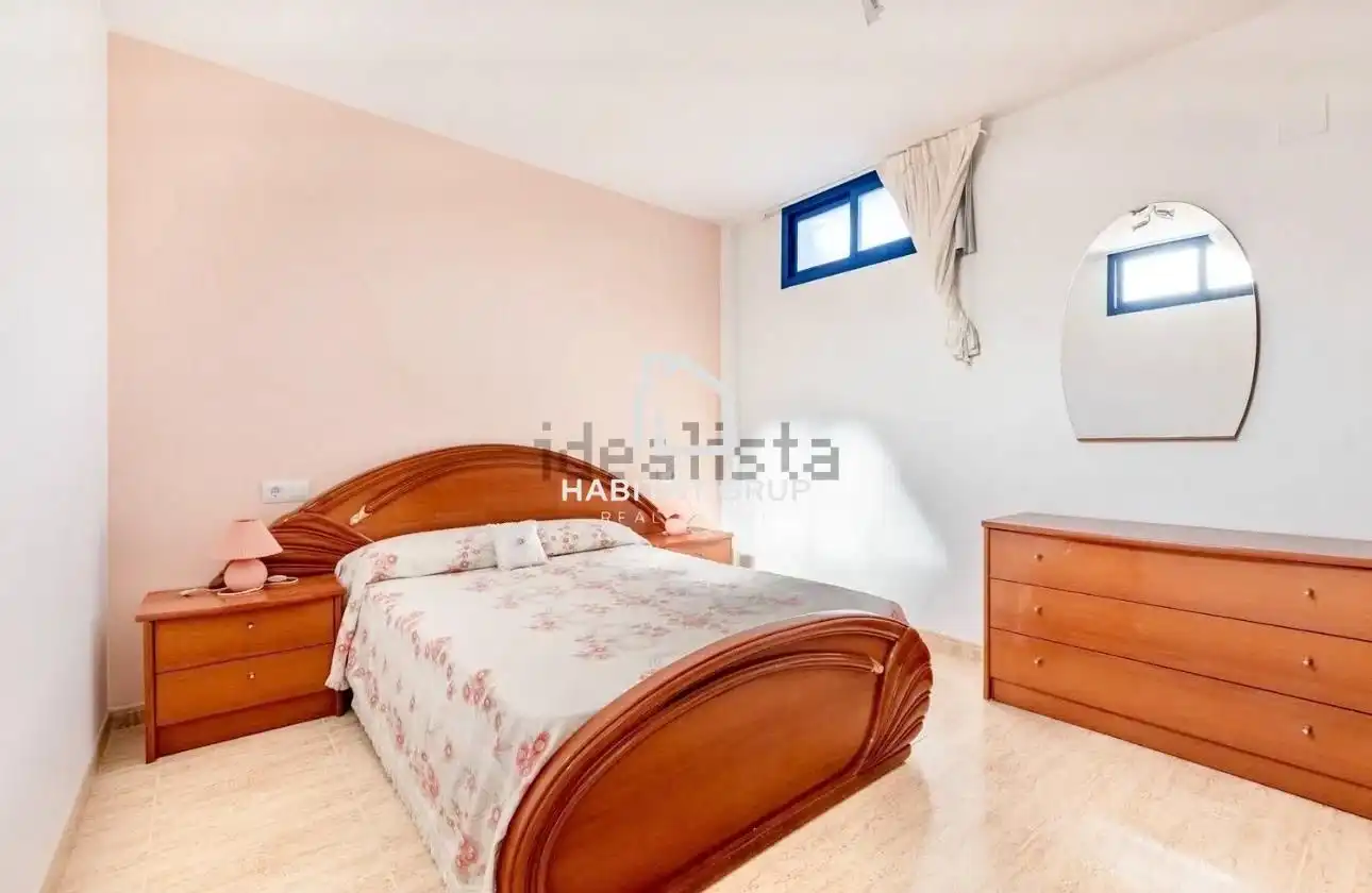 Dormitori de Casa adosada en venda en L'Ampolla amb Aire condicionat, Calefacció i Jardí privat