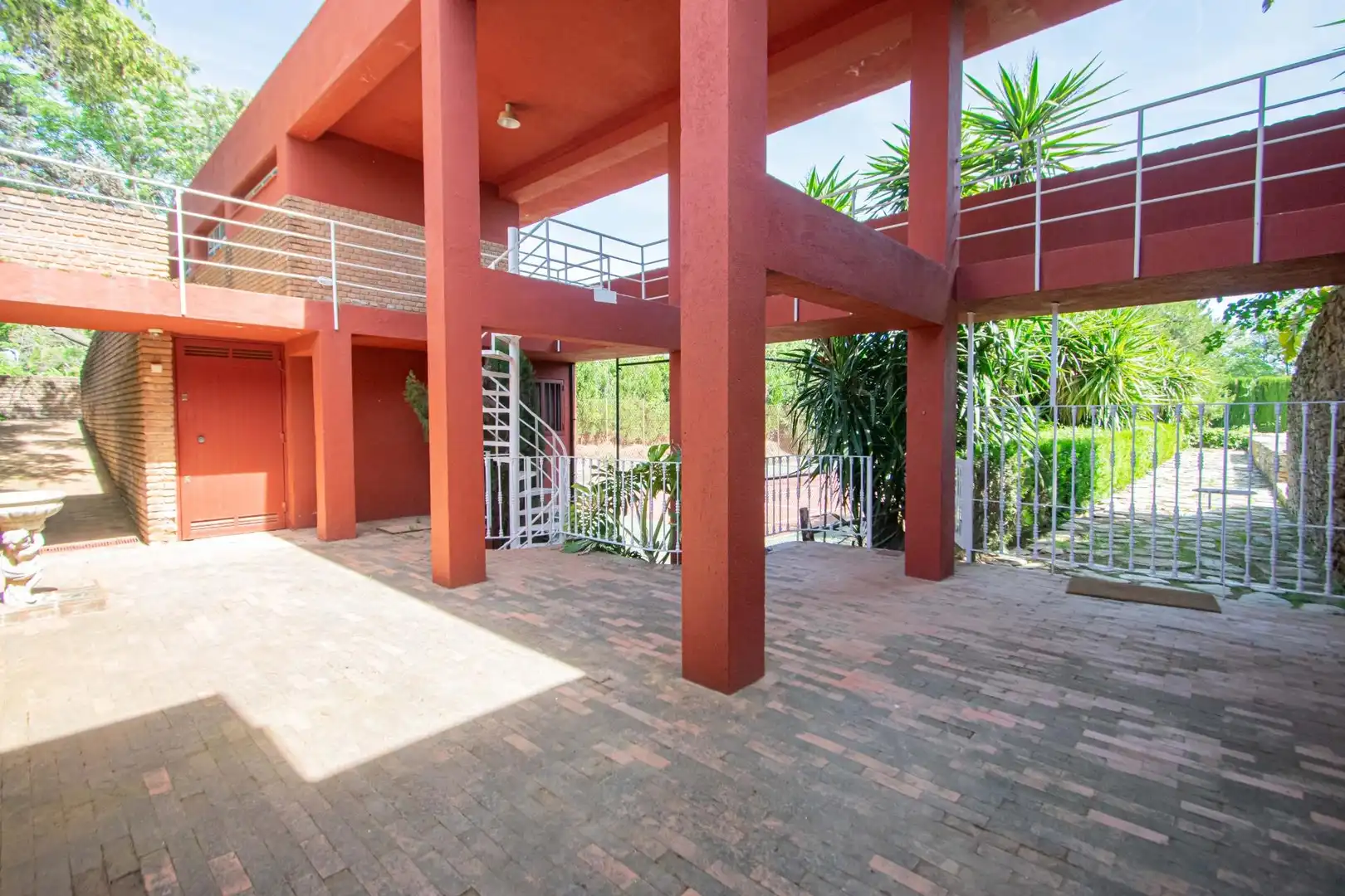 Vista exterior de Casa o chalet en venta en Valencina de la Concepción con Aire acondicionado, Jardín privado y Terraza