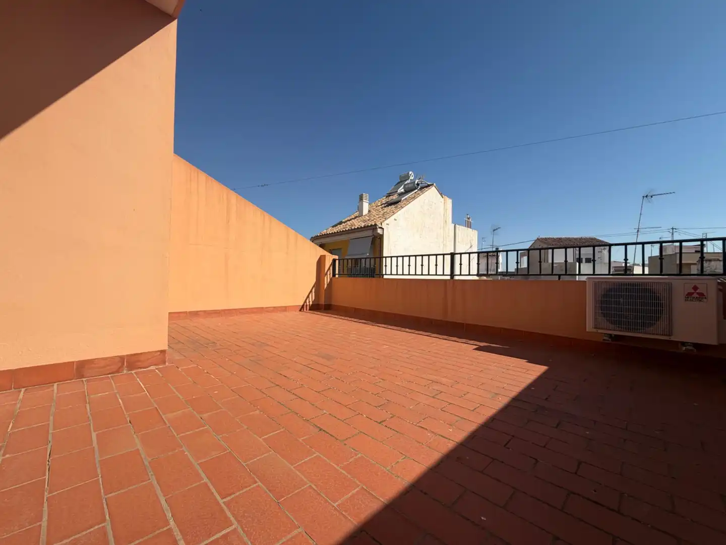 Terrace of Houses for sale in Llíria  with Air Conditioner, Terrace and Storage room