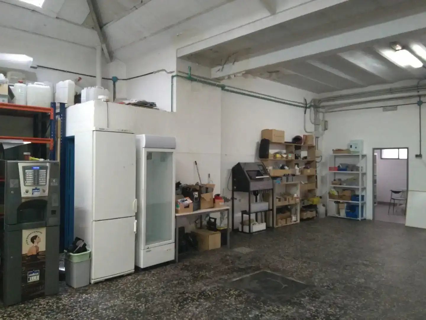 Nau industrial en venda en Madrid