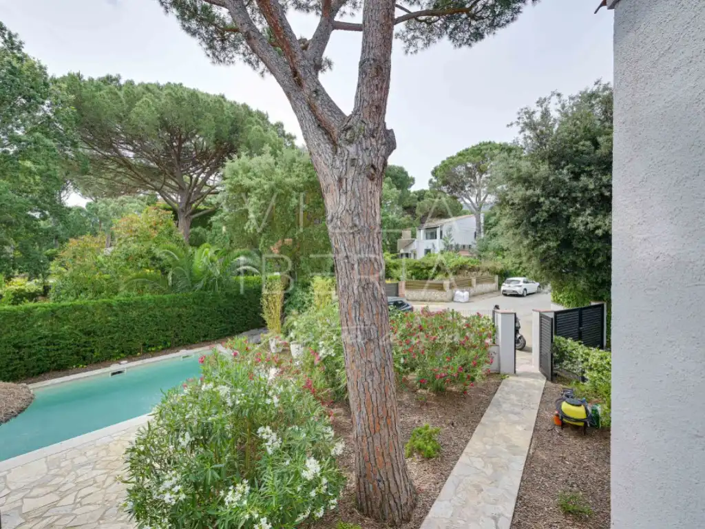 Garten von Haus oder Chalet zum Verkauf in Santa Cristina d'Aro mit Klimaanlage, Heizung und Privatgarten