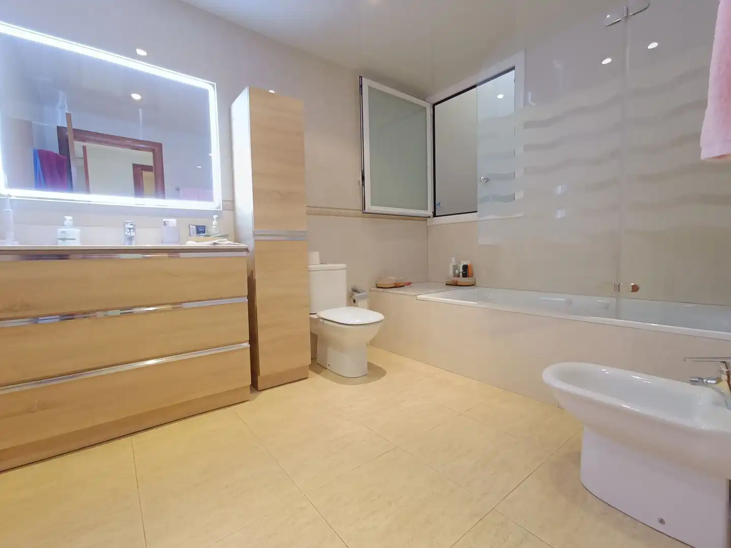 Baño de Casa o chalet en venta en Badalona con Aire acondicionado, Calefacción y Jardín privado