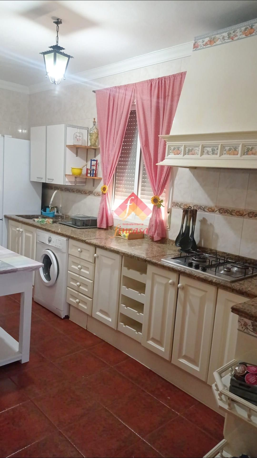 Cuina de Casa o xalet en venda en Arriate amb Piscina