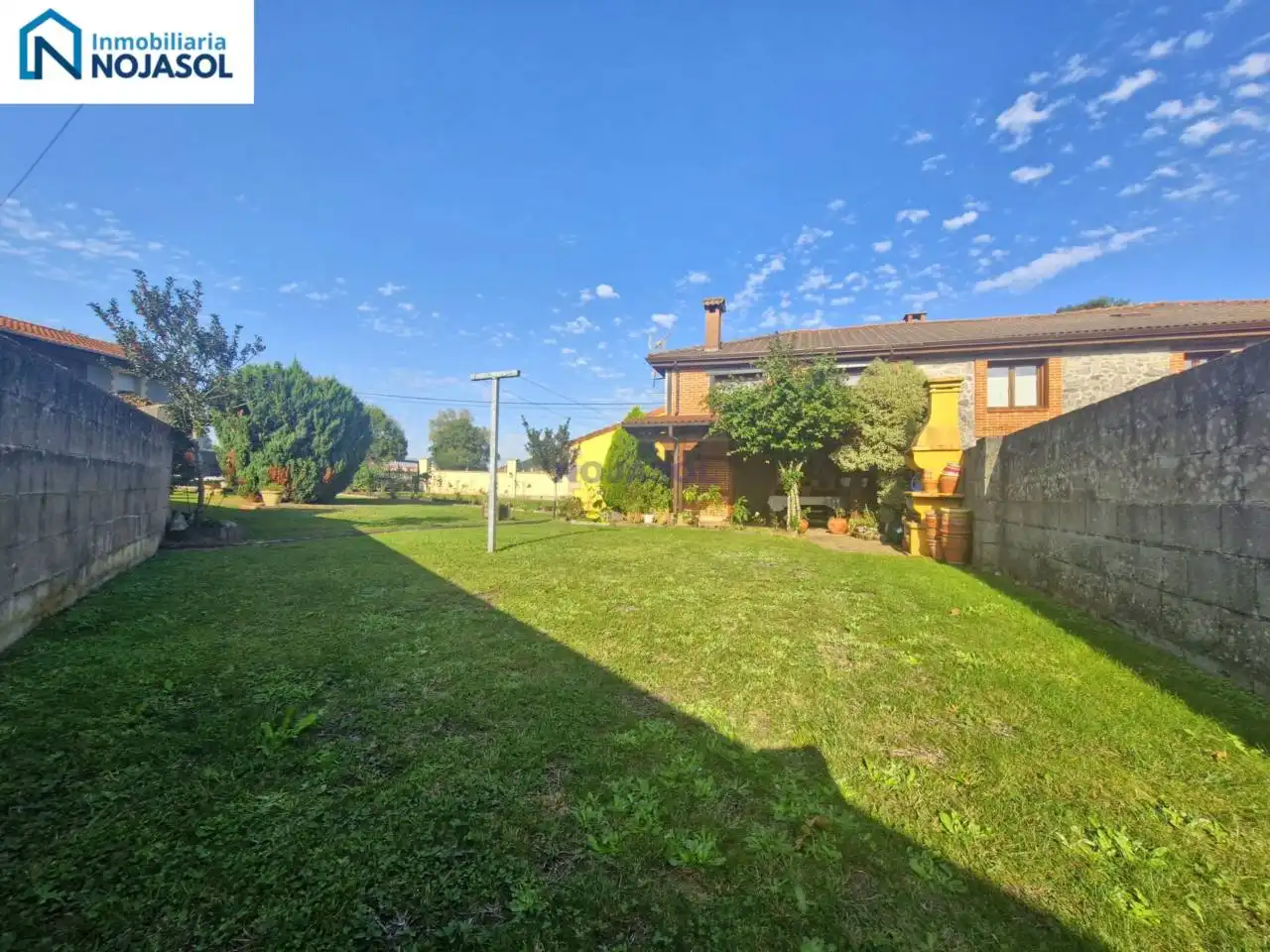 Terraced house with garden for sale in Calle HAZAS DE CESTO, imagen 11