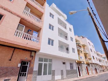 Pis amb balcó en venda a Calle Lanzarote