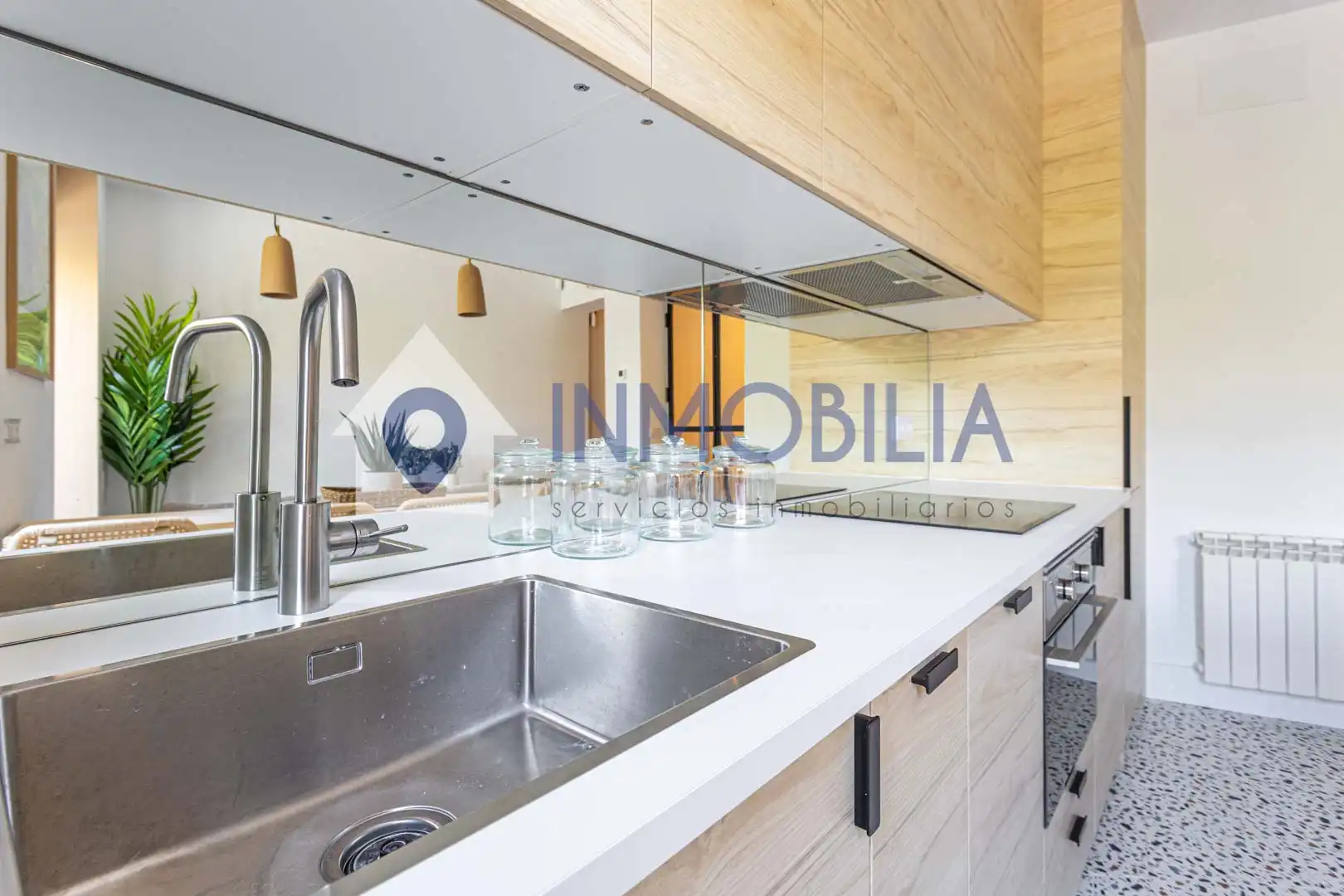 Küche von Wohnung zum Verkauf in Madrid mit Klimaanlage und Heizung