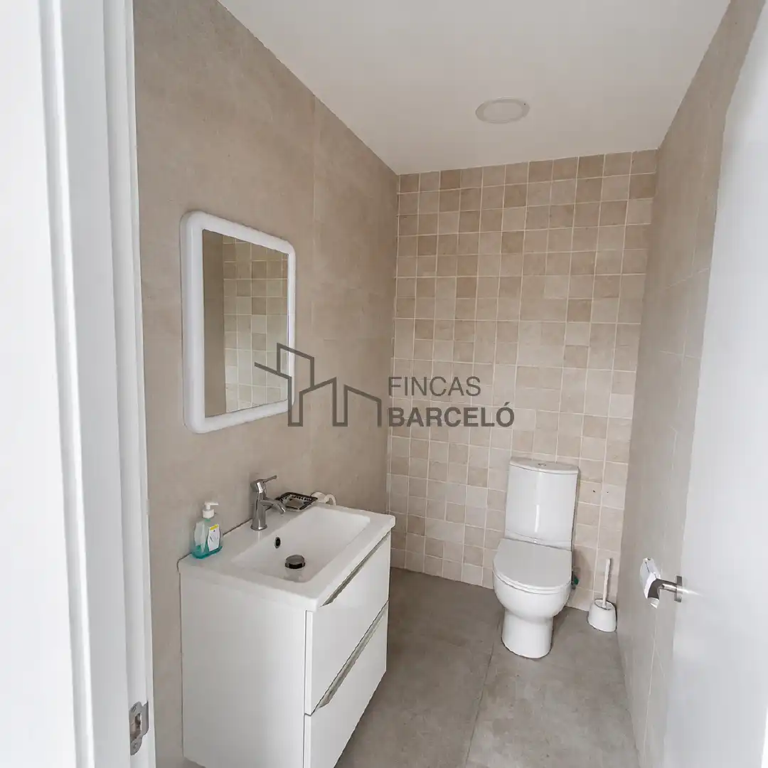 Badezimmer von Geschaftsraum zur Miete in Zaragoza