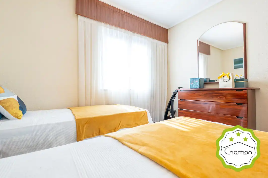 Habitación de Piso en venta en Bilbao  con Calefacción, Jardín privado y Amueblado