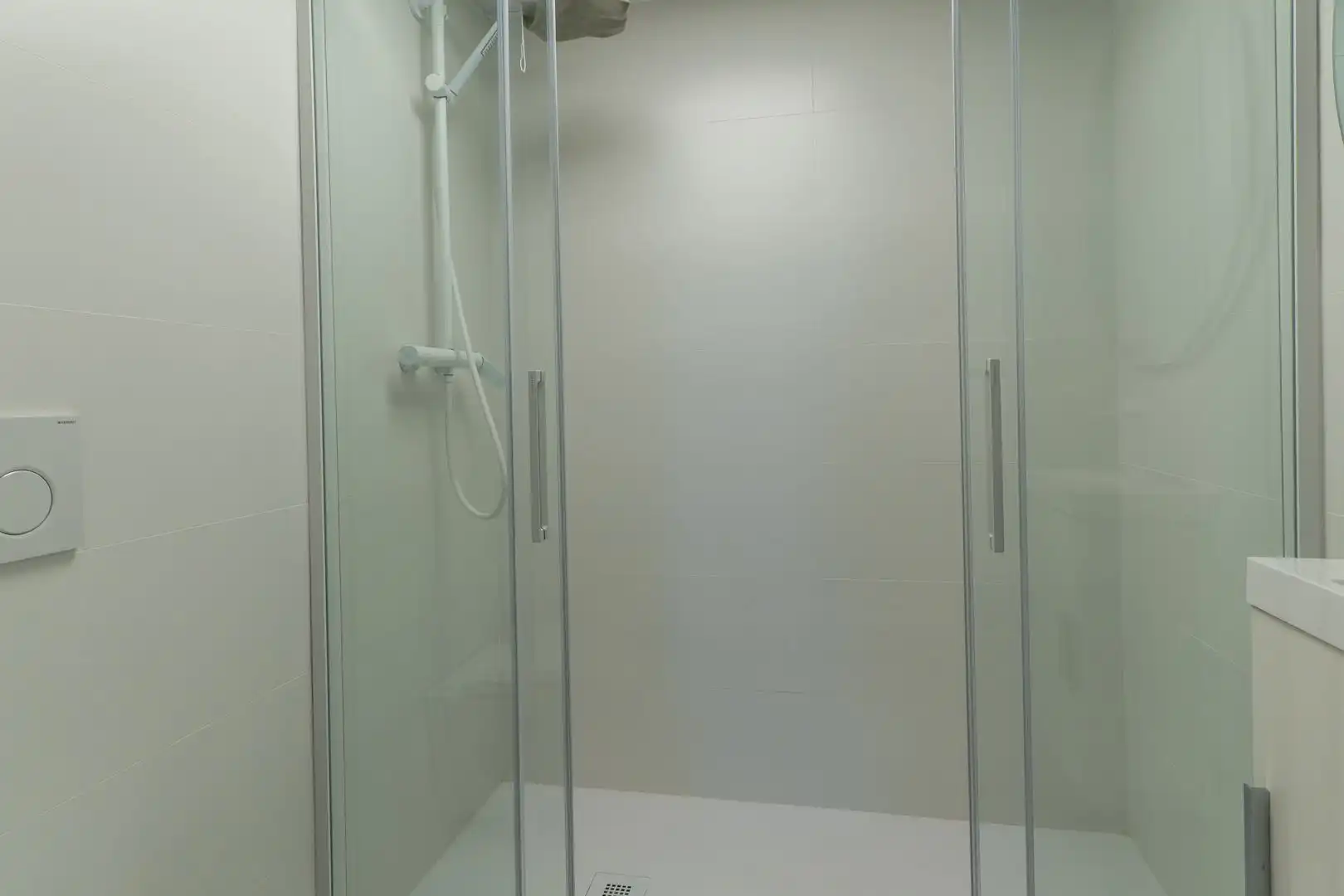 Badezimmer von Haus oder Chalet zum Verkauf in Moraira mit Klimaanlage, Privatgarten und Terrasse