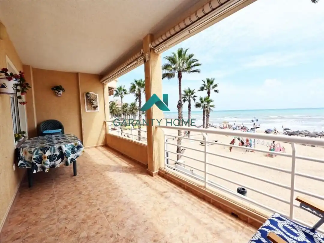 Flat with terrace for sale in Playa del Acequión, Náufragos y Rocío del Mar