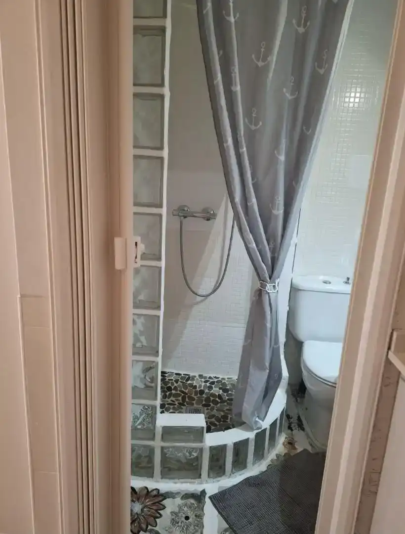 Bathroom of Study for rent in Alicante / Alacant  with Air Conditioner