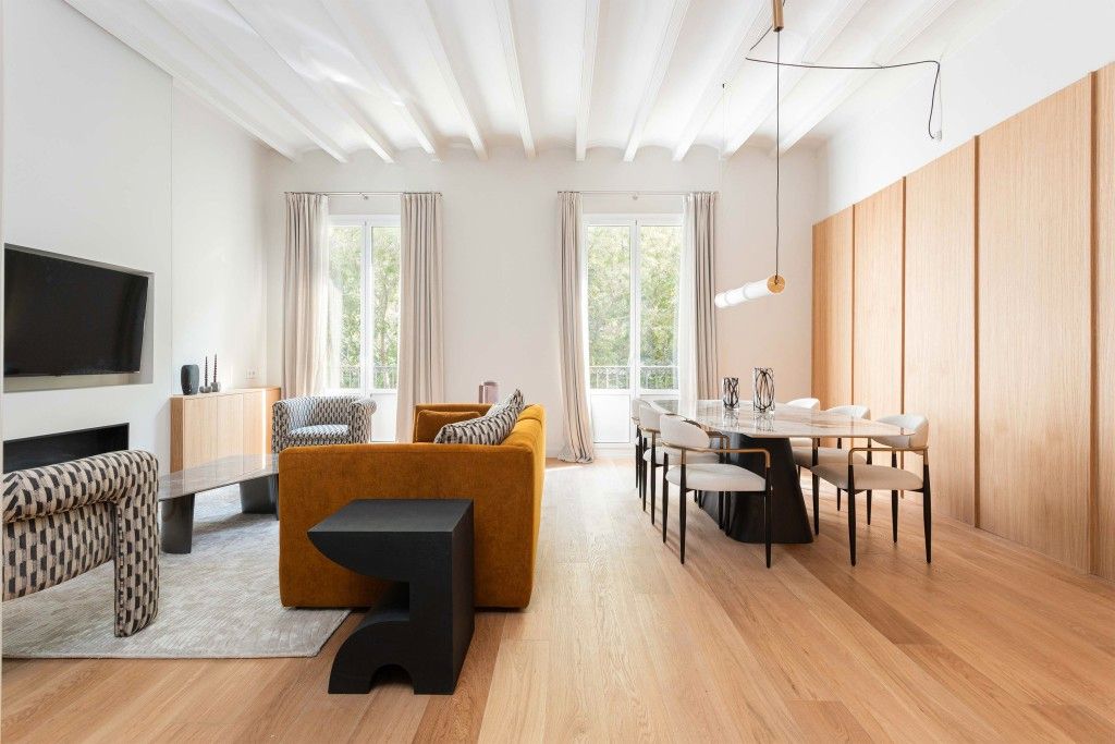 Living room of Apartment for sale in  Barcelona Capital  with Air Conditioner, Heating and Parquet flooring