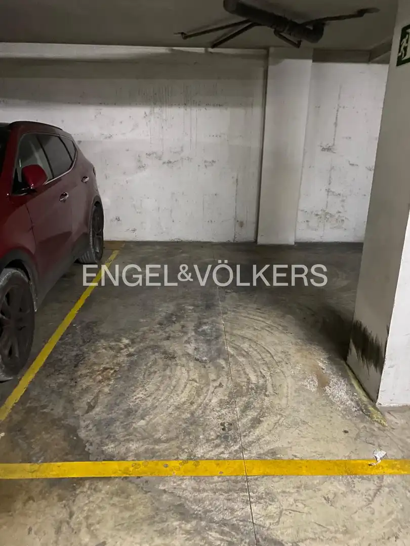 Parking de Piso en venta en Valencia con Aire acondicionado, Calefacción y Amueblado