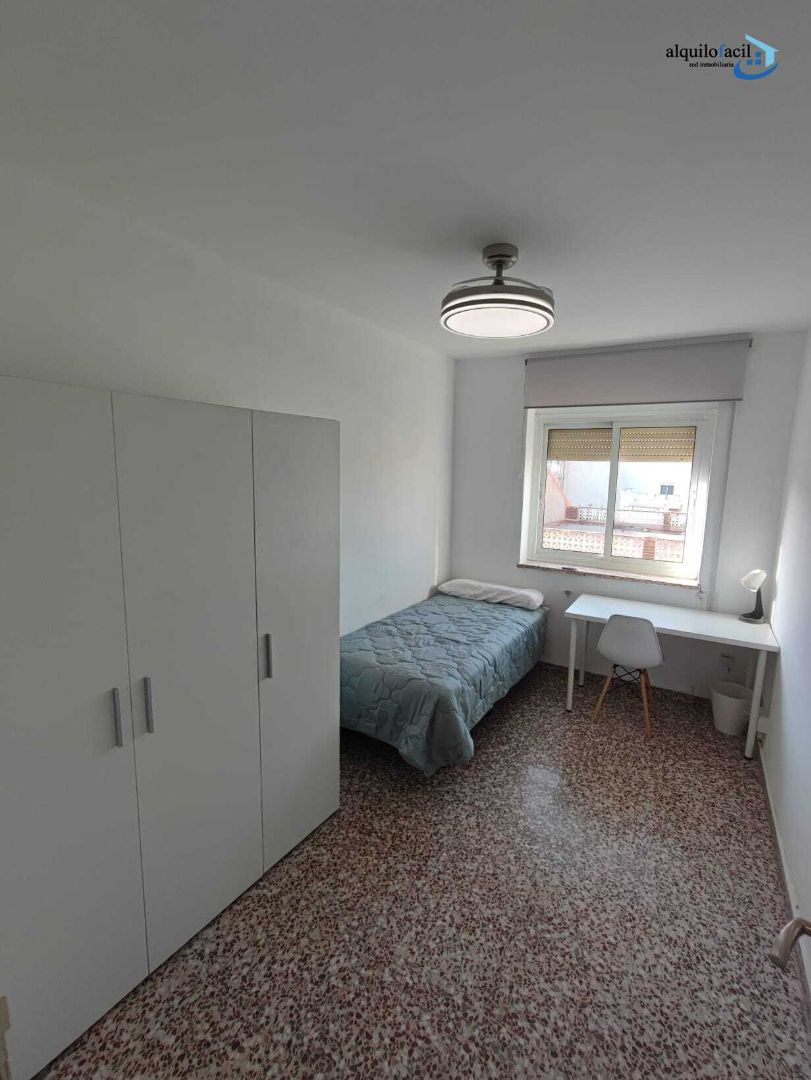 Bedroom of Flat to share in  Murcia Capital  with Furnished, Oven and Washing machine