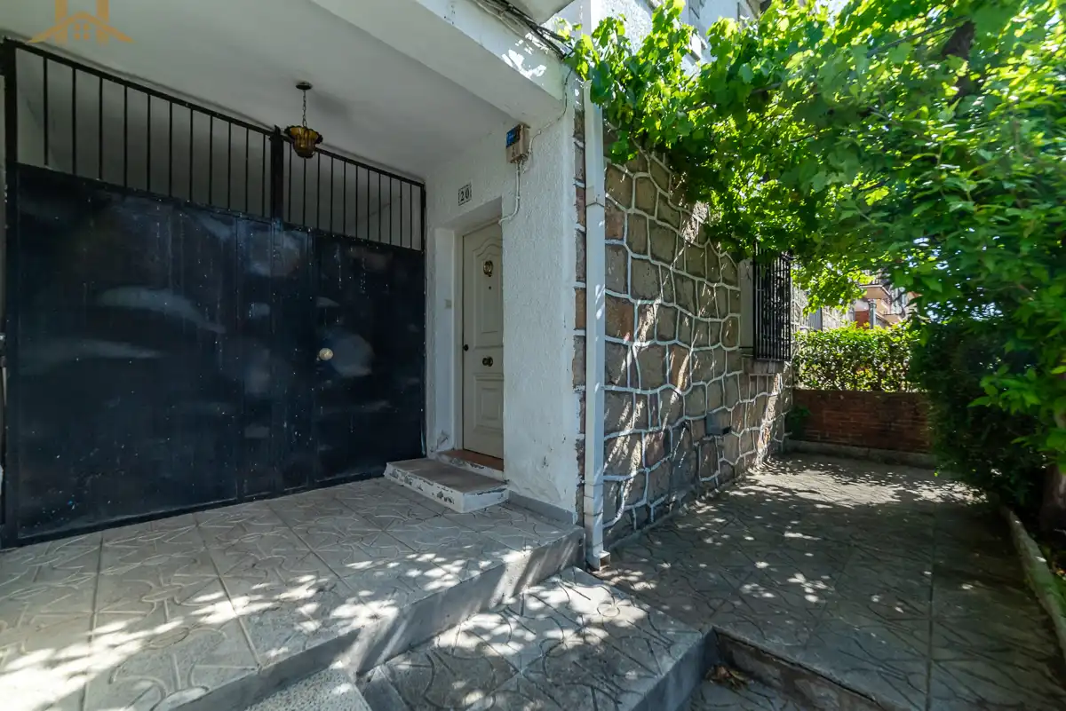 Exterior view of Detached homes for sale in Cadalso de los Vidrios  with Heating and Private garden
