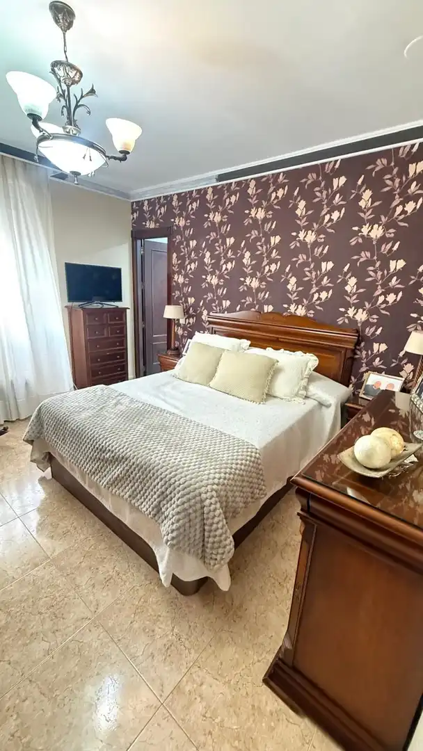 Schlafzimmer von Wohnung zum Verkauf in Adra mit Klimaanlage, Heizung und Abstellraum