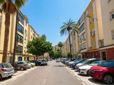Rez-de-chaussée avec balcon à vendre à Calle Doctor Mañas Bernabéu