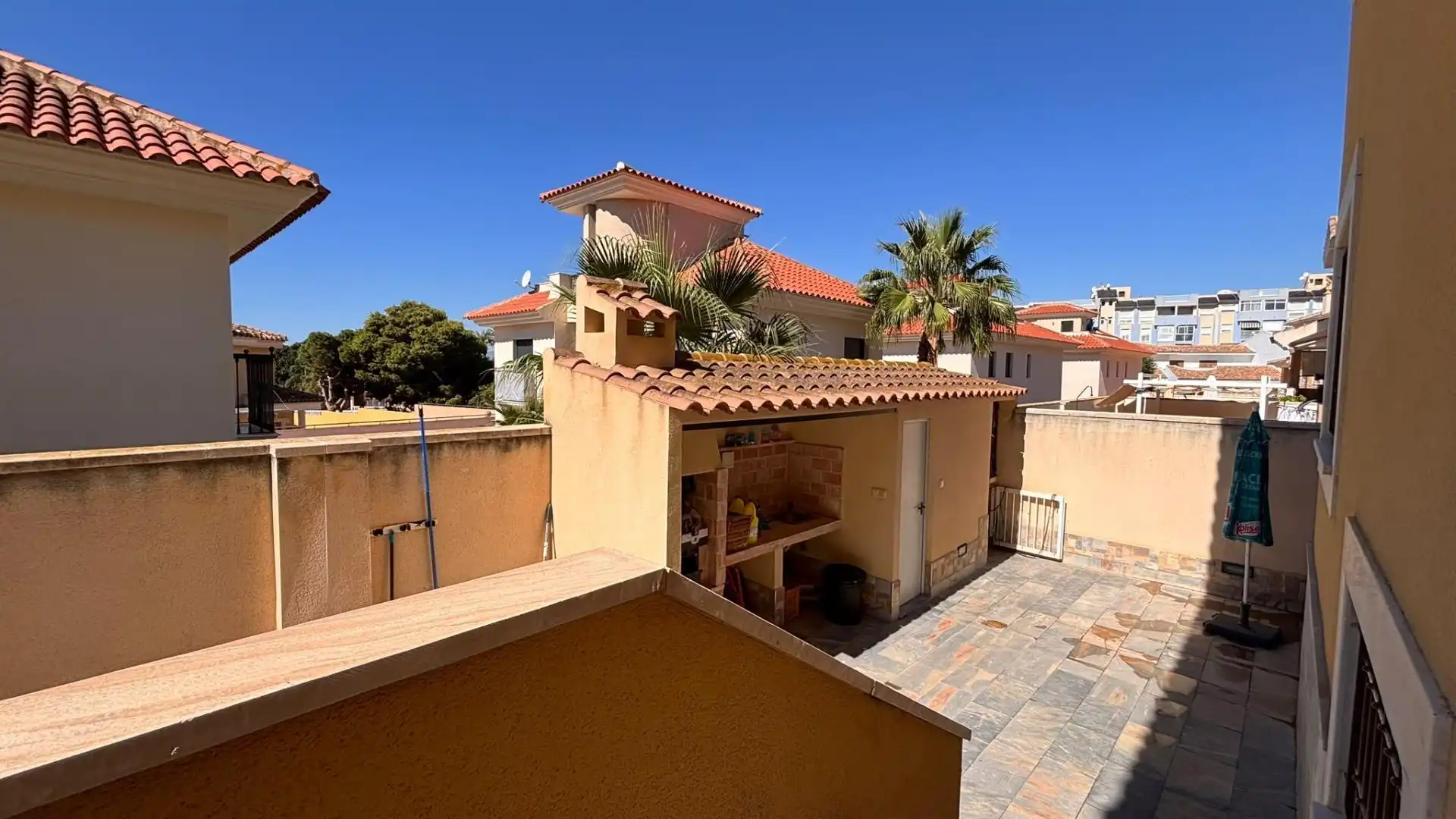 Detached house with terrace for sale in Calle Calle Naranjo de Bulnes, imagen 12