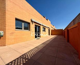 Exterior view of Attic to rent in  Valencia Capital  with Air Conditioner, Heating and Terrace